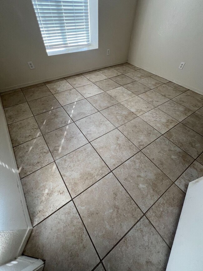 Building Photo - 231 Ocean Ct