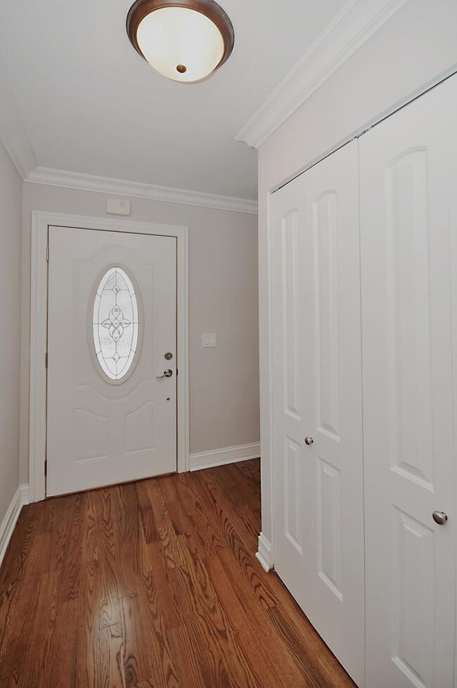 Building Photo - 117 Wilshire Dr