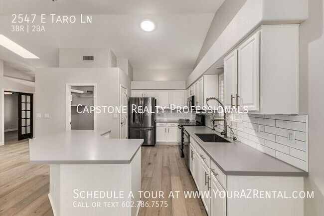 Building Photo - 2547 E Taro Ln