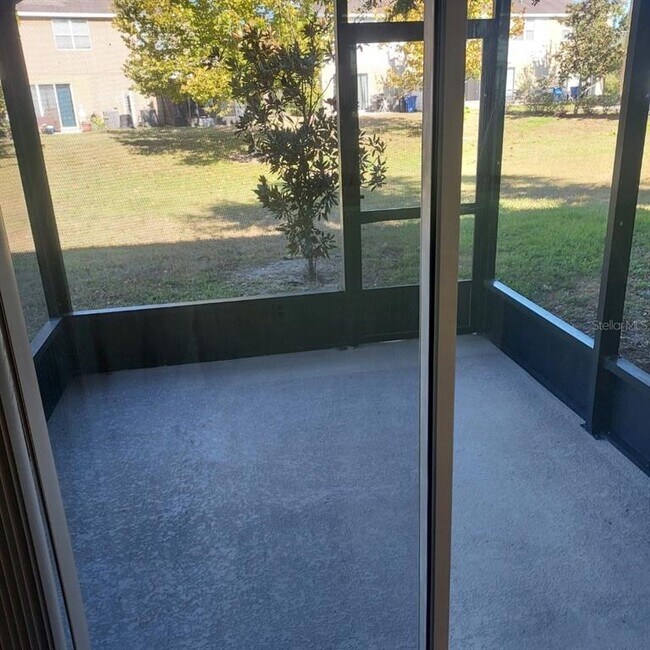 Building Photo - 6723 Holly Heath Dr