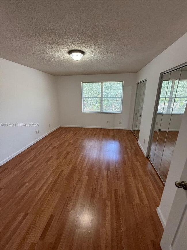 Building Photo - 6815 Sienna Club Dr