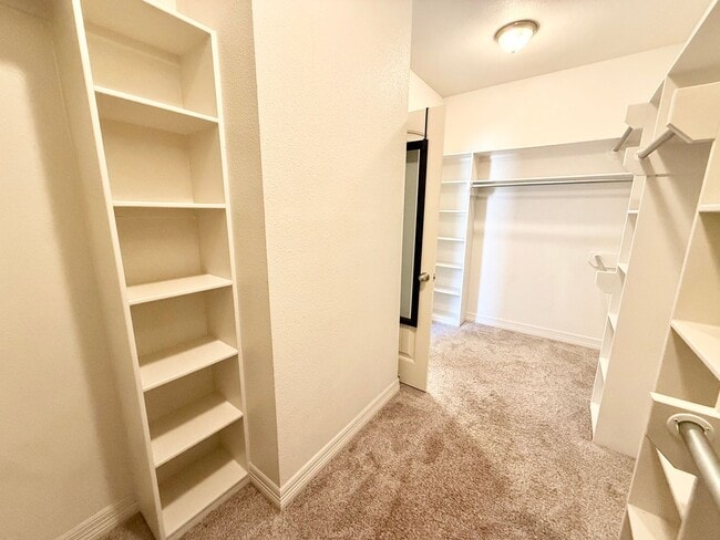 Building Photo - 7332 Kingsport Ln