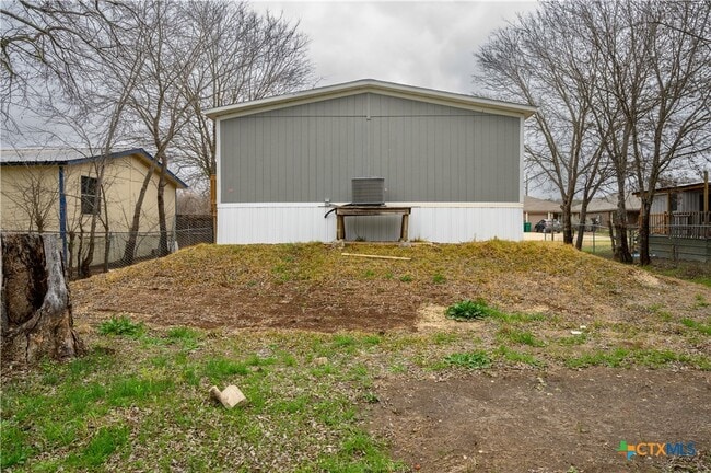 Building Photo - 910 Ashwood Dr