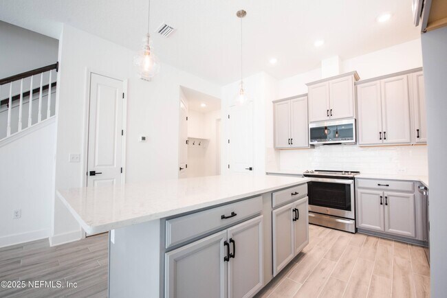 Building Photo - 7436 Calusa Ct