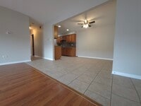 Building Photo - 412 E Bailey Rd