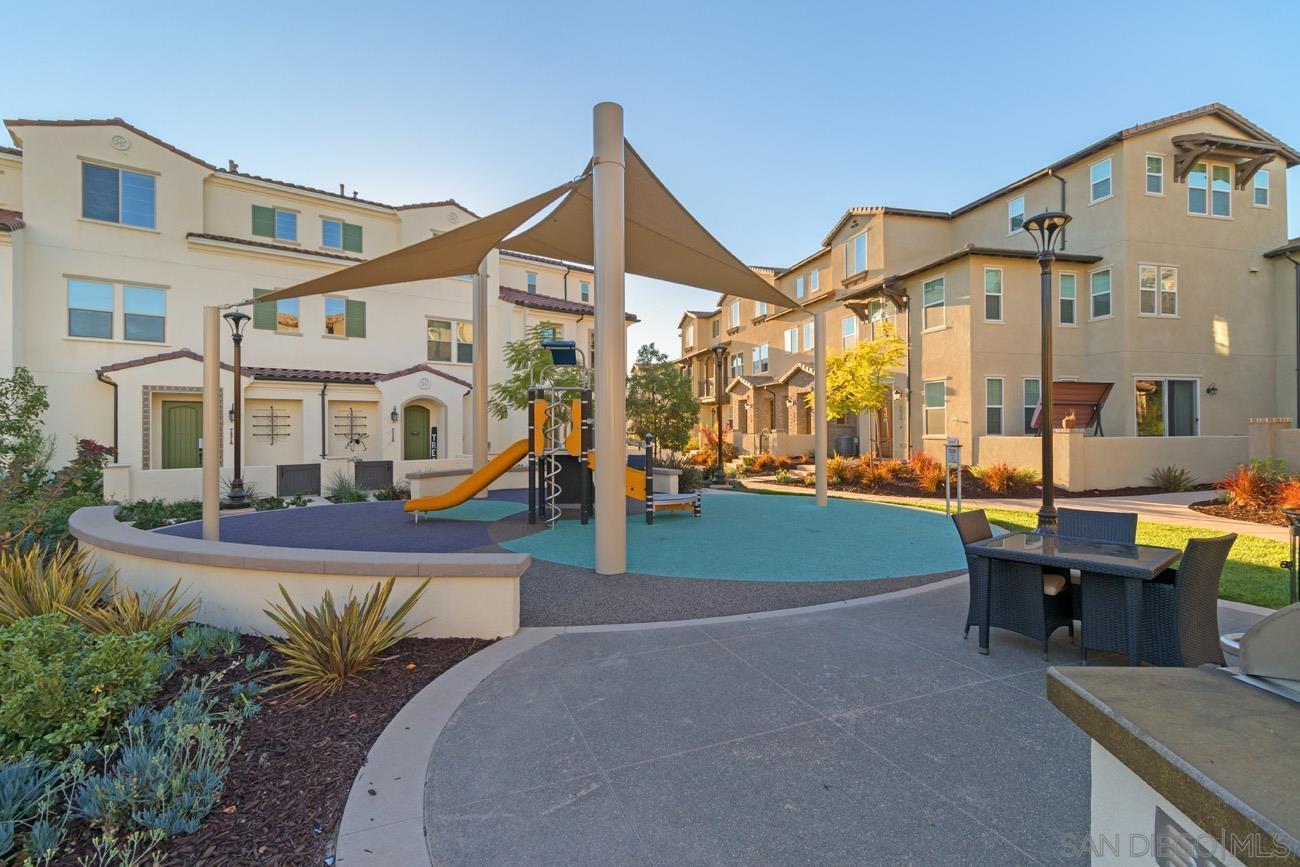 Building Photo - 16029 Veridian Cir