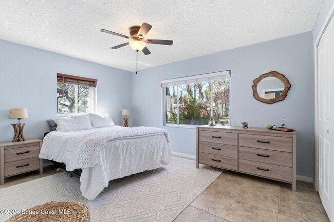 Building Photo - 705 Pelican Dr