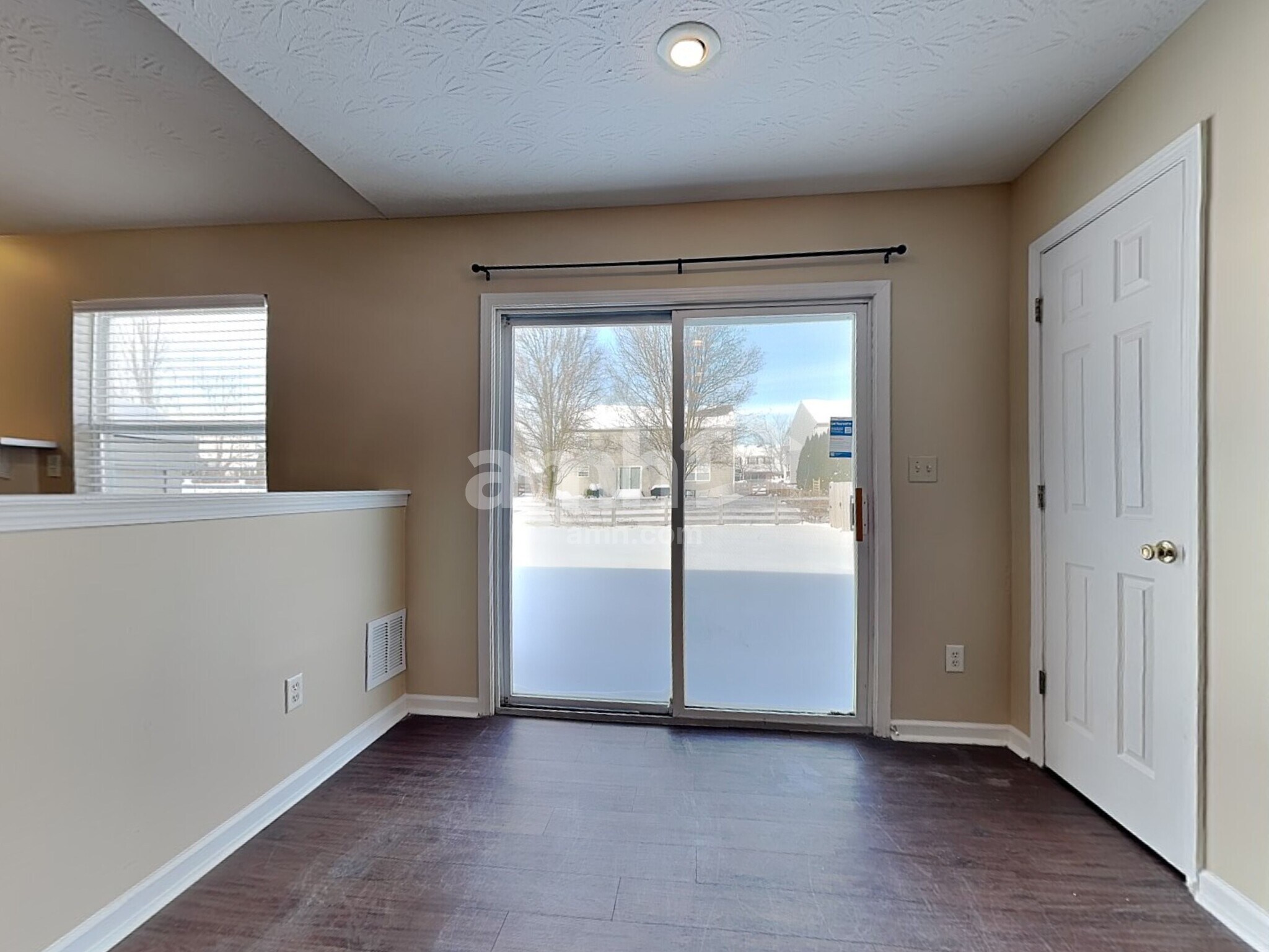 Building Photo - 930 W Jameson Ct