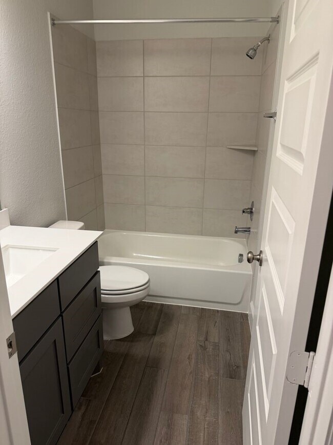 Building Photo - 107 Harlequin Duck Ct