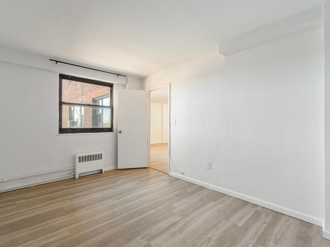 Building Photo - 6515 JFK Blvd E