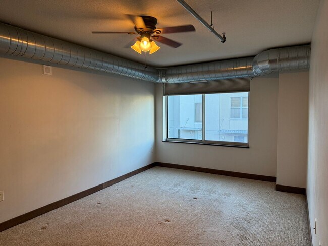Building Photo - Rarely Available 3 Bedroom 2 Bathroom Penthouse At The Sexton Lofts!