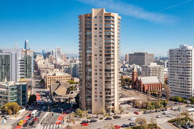 Building Photo - Cathedral Hill Tower