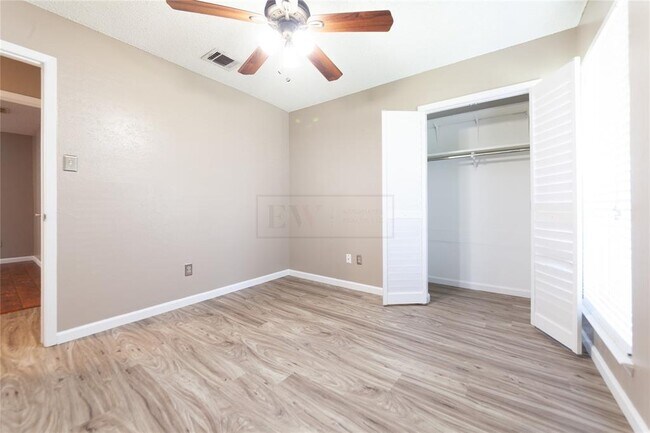 Building Photo - 22403 Deville Dr