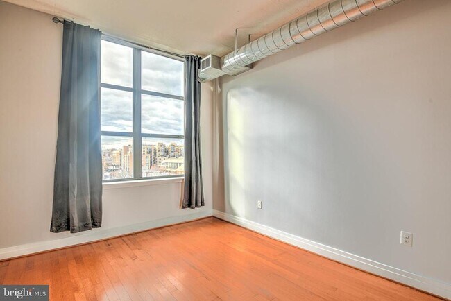 Building Photo - 2020 12th St NW
