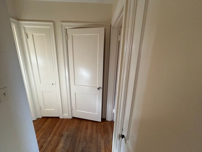 Building Photo - Oleander Court - 1 bed | 1 bath