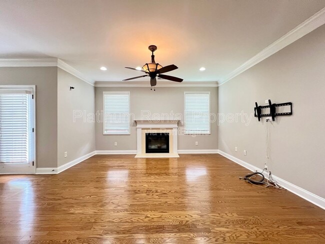 Building Photo - 3080 Whitfield Ave