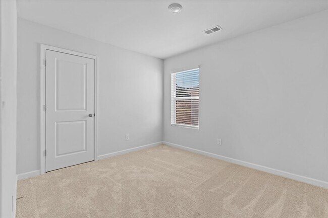 Building Photo - 5144 Captain Dr