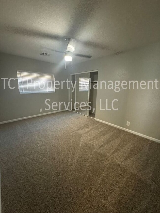 Building Photo - Tastefully Updated Home in Great Chandler Location