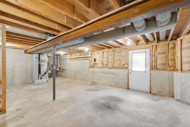 Building Photo - 1332 Adams St