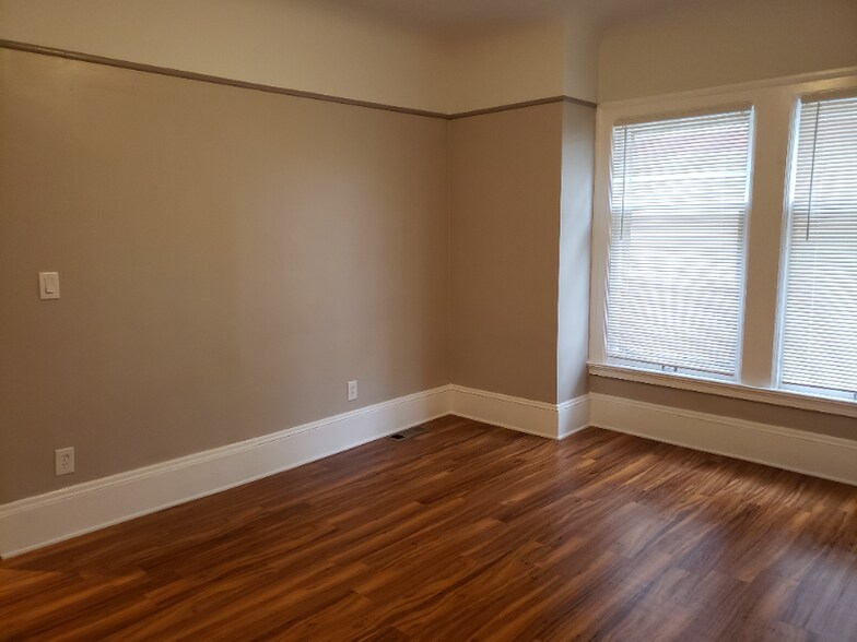 Building Photo - 3192 W 14th St