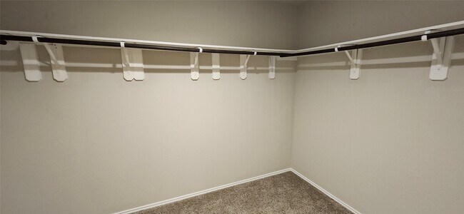 Building Photo - 702 Rd 5138