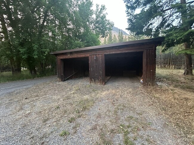Building Photo - 15295 US-12