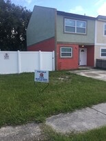 Building Photo - 3001 S Pines Dr