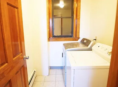 Building Photo - 369 Centre St