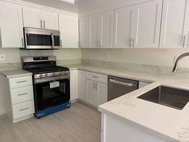 Building Photo - 6254 E Twin Peak Cir