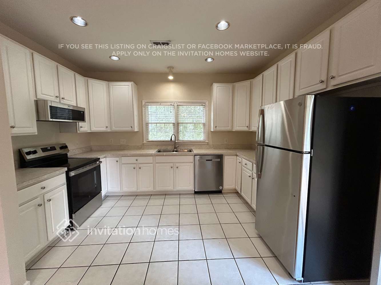 Building Photo - 570 Orchard Ct SE