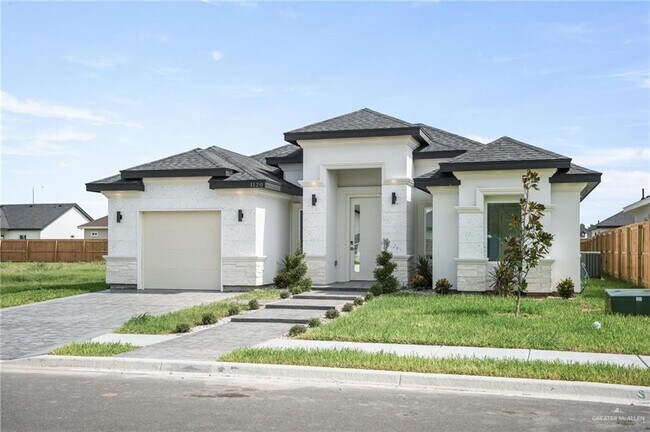 Building Photo - 19 E Boxwood Ave