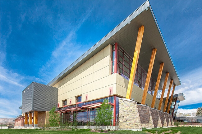 Building Photo - Split Mountain Town House #I