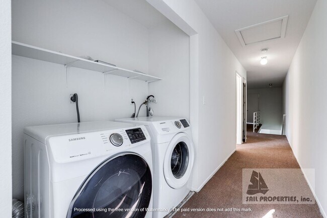 Building Photo - 502 12th St