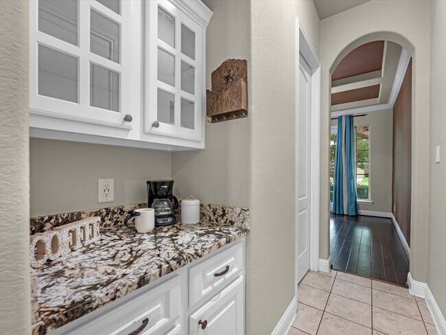 Building Photo - 15819 Graham Spring Ln