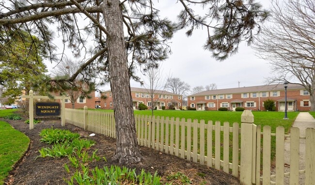 Building Photo - 1870 Northwest Blvd