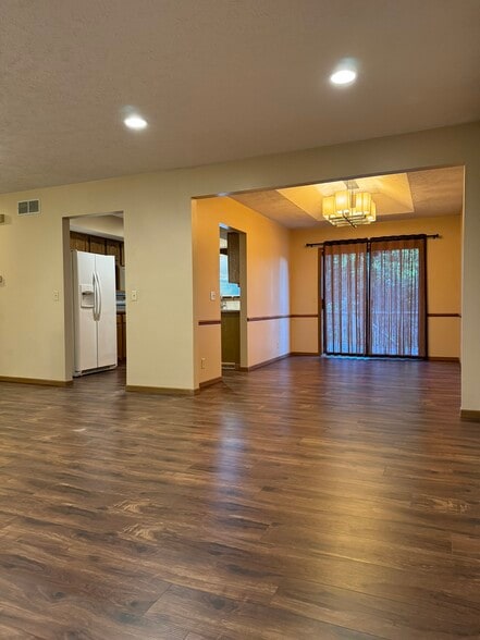 Building Photo - 3133 Wildbriar Ln