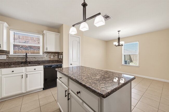 Building Photo - 2319 Seabourne Trails Rd