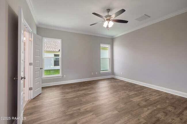 Building Photo - 209 Bennington Ln