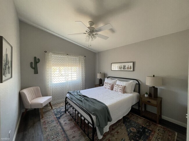 Building Photo - 3 br, 2 bath House - 3636 Lexington Avenue