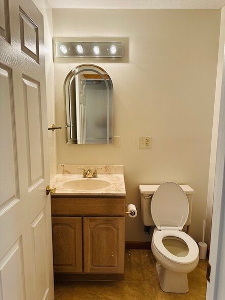 Bathroom - 510 Clubhouse Dr