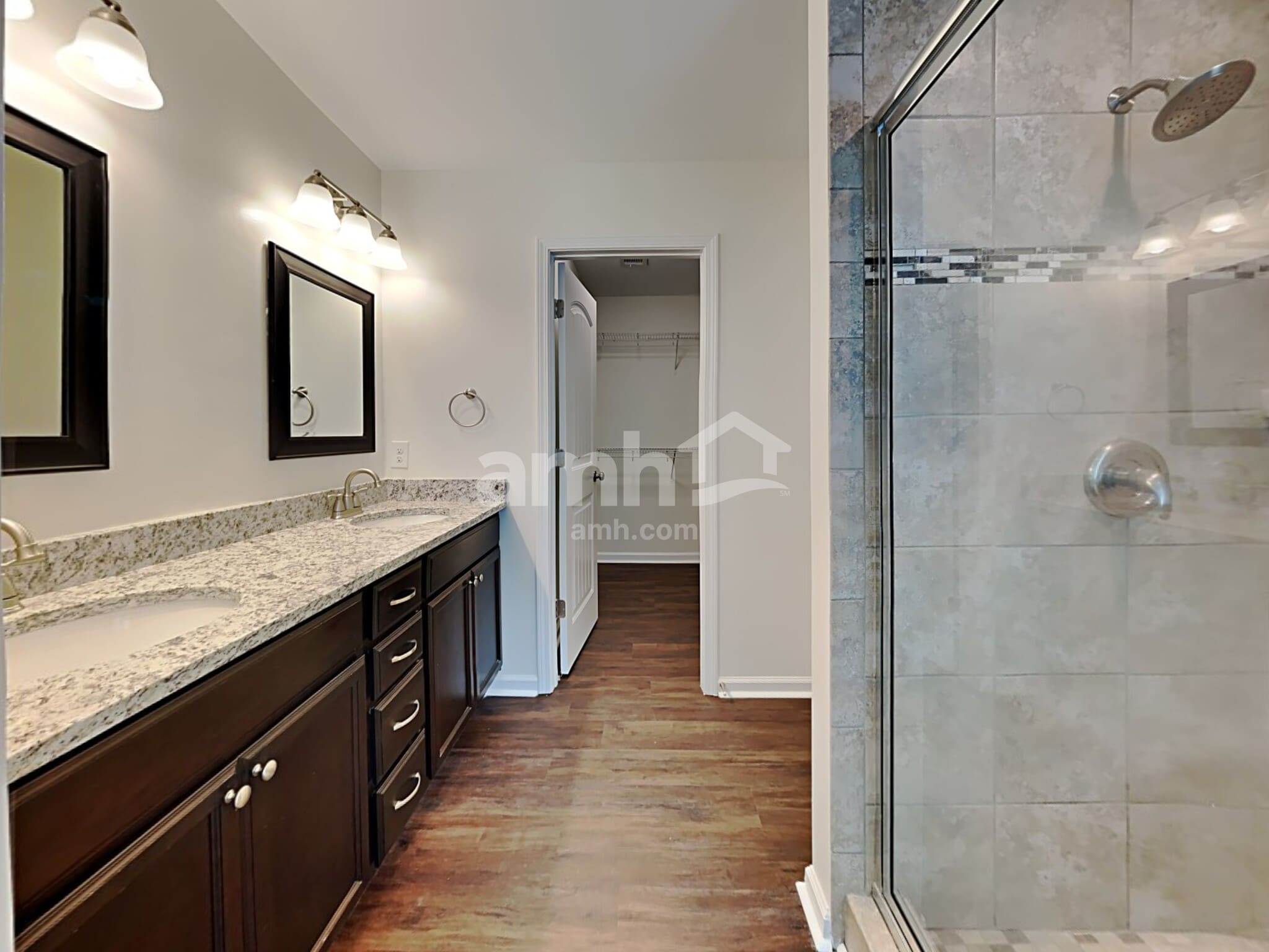 Building Photo - 138 Waverly Way