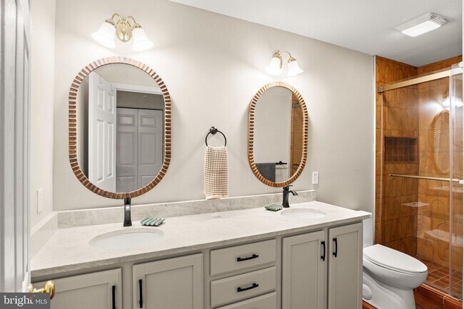 Building Photo - 2082 Deer Run Dr