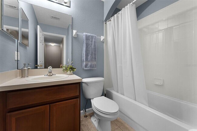 Building Photo - 16064 Old Ash Loop