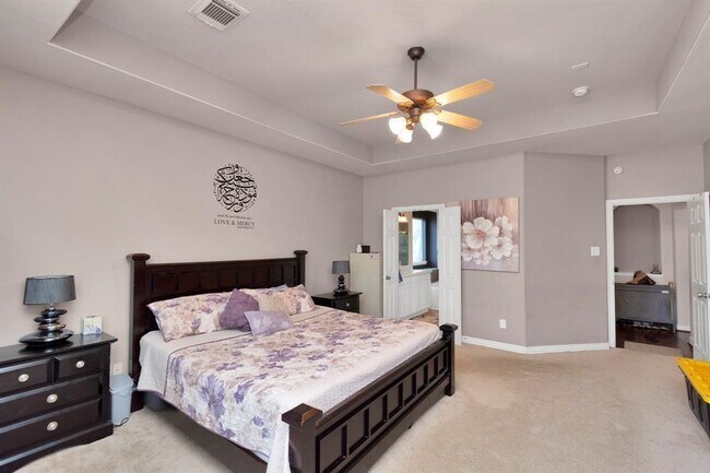 Building Photo - 26511 Cresent Cove Ln