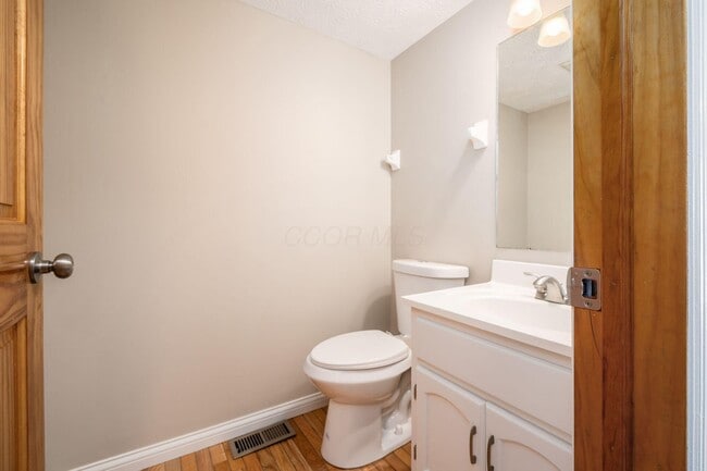 Building Photo - 4931 Leybourne Dr