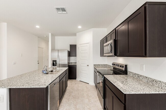 Building Photo - Brand New - Never Lived In 4 Bedroom / 2 Bath Home in San Tan Valley AZ