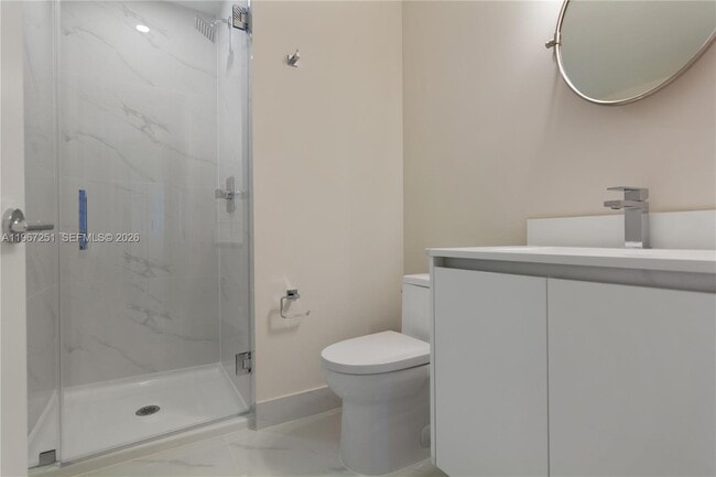 Building Photo - 700 NE 24th St