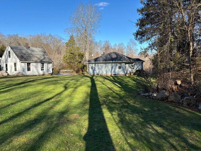 Building Photo - 897 Colonel Ledyard Hwy