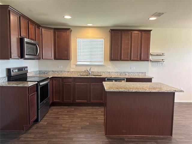 Building Photo - 1513 Waggoner Dr