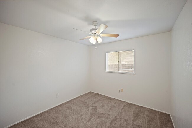 Building Photo - 15822 Danford Dr